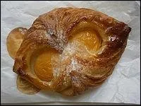 Comment appelle-t-on cette viennoiserie aux abricots ?