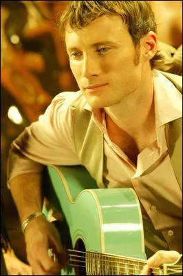  quelle comdie musicale franaise appartient CHRISTOPHER STILLS ?