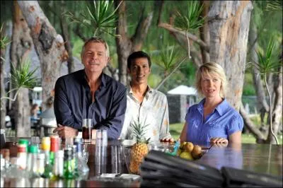 Avec qui Enzo est-il en couple ?