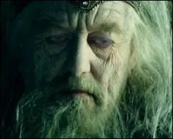 Quelle est la toute dernire rplique de Gandalf le blanc avant qu'il ne libre Theoden de l'envotement de Saroumane (except le 'Partez' ) ?