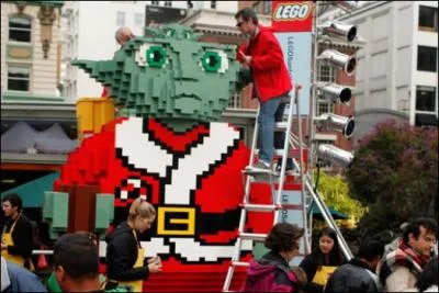 Matre Yoda en Pre Nol, fabriqu en...