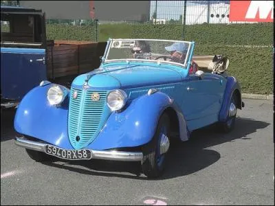 Voiture construite entre 1938 et 1942 :