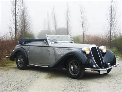Voiture de sport construite jusqu'en 1952, participa  de nombreux rallyes