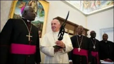 En Affrique, le Cap a des populations laborieuses qui mette les échecs en valeure.