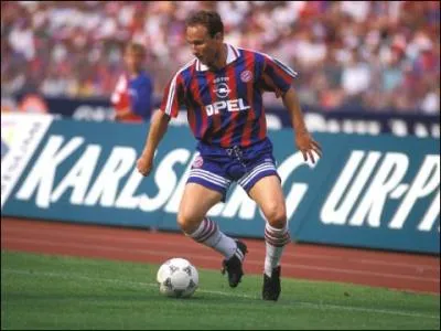 La srie des papinades mriterait  elle seule un quizz Elle se termine le 30 septembre 1995 avec le Bayern, c´est le but de l'anne en Allemagne, inscrit face