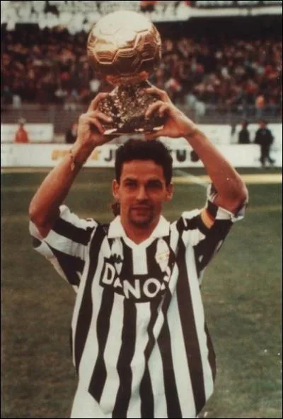 Quel joueur italien, attaquant de la Juventus, a remport le Ballon d'Or en 1993 ?