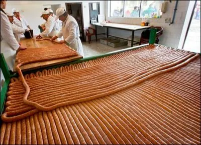 Combien de mtres mesure cette saucisse gante ?