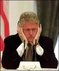 Voil� le Bill qui dirige et qui s'amuse, Clinton, ex-Pr�sident des USA durant deux mandats. De quel Etat �tait-il le Gouverneur avant d'acc�der � la Pr�sidence ?