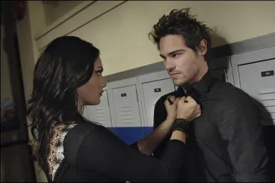 Avec qui Faye veut-elle sortir ?