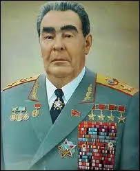 Successeur de Nikita Khrouchtchev à la tête de l'URSS de 1964 à 1982, il prôna la souveraineté limitée des pays satellites du pays.