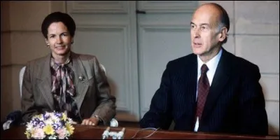 Comment se pr&eacute;nomme la femme de Val&eacute;ry Giscard d'Estaing ?