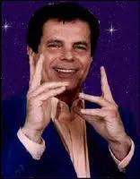 Notre magicien national, qui a aussi fait les beaux jours de la TV, et mne un combat, comme Houdini, contre le charlatanisme