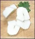 De quel pays nous vient le halloumi, un fromage de chvre  pte ferme,  la saveur douce mais assez sal ?