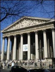 Quel est ce monument de Paris flanqu de 52 colonnes corinthiennes faisant chacune 19, 50 m de haut ?
