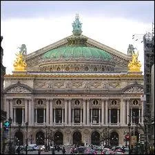 Quel peintre  redcor en 1964 le plafond de la salle de spectacle de l'Opra Garnier ?