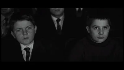 Quel est le nom du copain d'Antoine Doinel ?