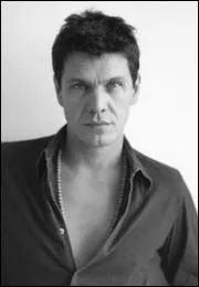 Quel titre n'est PAS de Marc Lavoine ?