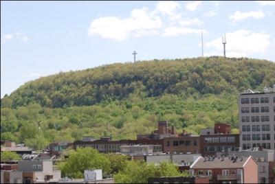 Quelle est la hauteur du Mont-Royal ?