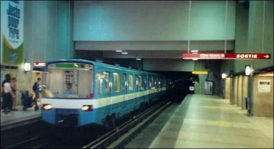 Combien de stations le mtro de Montral compte-t-il ?