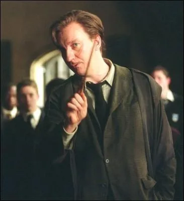 Quel forme prend l'Epouvantard de Remus Lupin ?