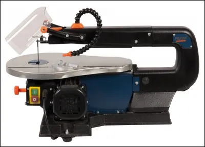 Quelle est cette scie s'utilisant pour couper des courbes ?