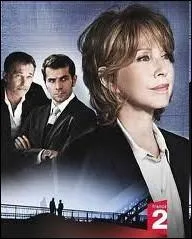 Comment se nomme la srie vnement tlvise racontant les coulisses d'une lection prsidentielle sur France 2 ?