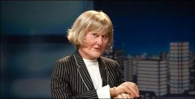 Quels sont le nom et le prnom de l'actuelle Ministre charge de l'Apprentissage et de la Formation professionnelle ?