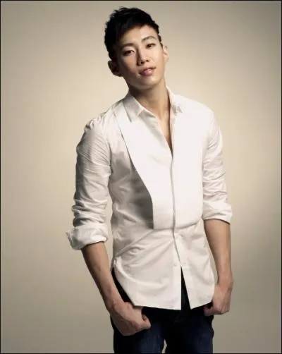 Dans quel label est-il actuellement ?