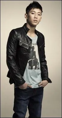 Fait-il partie d'un autre groupe ?