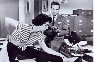 Quel est le nom du dtective, personnage principal du film ?