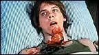 Et le pauvre Kevin Bacon qui se fait refroidir dans ce slasher culte de 1980. Oui, mais quel slasher ?
