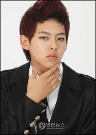 Qui est-il dans le groupe ?