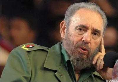 Quelle proposition ne correspond pas au mot ''FIDÈLE'' ?