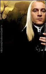 Un 'malheureux', Jason Isaacs dans le rle de Lucius Malefoy, car Jason est trs noir de cheveux. Comment ont-ils fait ?