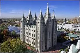 Cette communaut religieuse fonde au 19me sicle est appele galement 'Eglise de J. C. des Saints des derniers jours'. Son sige se trouve  Salt Lake City.