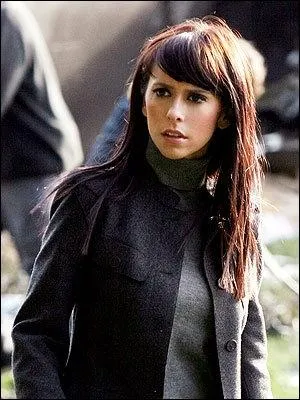 L'actrice Jennifer Love-Hewitt est excellente dans cette jolie srie, plutt en nuances, qui met en avant les dons particuliers d'une antiquaire. C'est ?