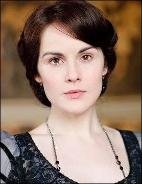 Downton Abbey est une srie britannique, qui relate la vie d'une famille d'aristocrates dans un manoir anglais depuis le dbut du sicle dernier. Le Comte de Grantham a 3 filles dont celle-ci est l'ane, c'est ?