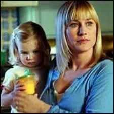 Egalement venue du cinma, c'est Patricia Arquette, qui est l'hrone de Medium aux dons particuliers bien envahissants. Quel est son patronyme dans la srie ?