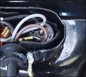 A quoi sert ce composant dans cette bote de connexion ?