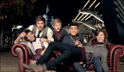 O a t tourn le clip One Thing ?
