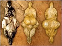 Une seule de ces Vnus est prhistorique. Laquelle ?