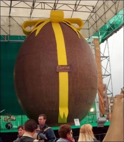 Pour sa cration, le plus grand oeuf de Pques du monde a ncessit...