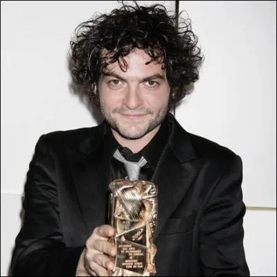 Et l, est-ce Mathieu Cheddit ?