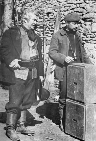 Comment se nomme le rgisseur de Nansac, qui opprime les mtayers, et qui finit par mourir, tu par le pre de Jacquou ?