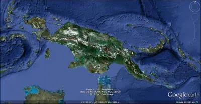 Quelle est cette le dont le plus haut sommet culmine  4 884 m ?