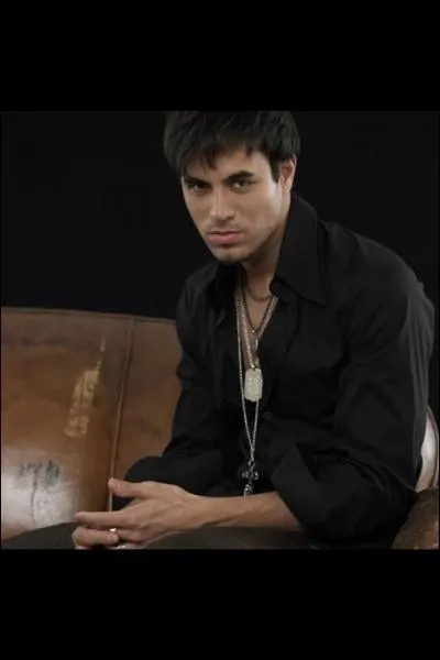 Qui est ce chanteur ?