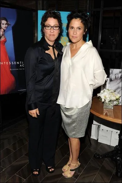 La scnariste et ralisatrice Lisa Cholodenko est en couple depuis plus de 8 ans avec :