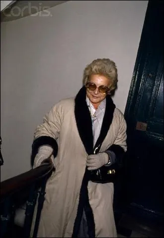 Qui est cette femme mythomane accuse d'avoir supprim son gendre ? Malgr de fortes prsomptions, elle n'avouera jamais.