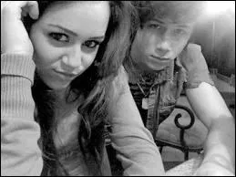 A partir dege obtient-elle un premier rle dans la srie 'Doc' ?