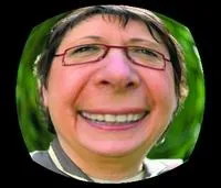 Quel est cette candidate, chef de file du PCD, ne en 1944 ?